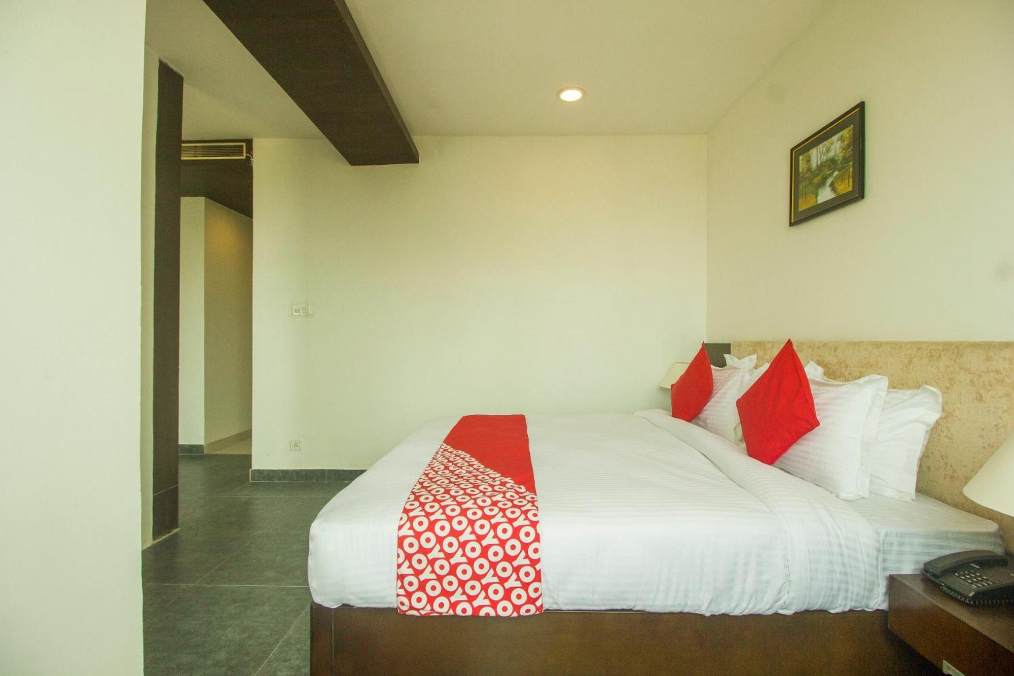 Hotel Collection O Govinda Sai Shirdi Exterior foto
